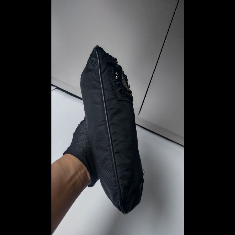 Prada 黑帆布水鑽愛心腋下包-11