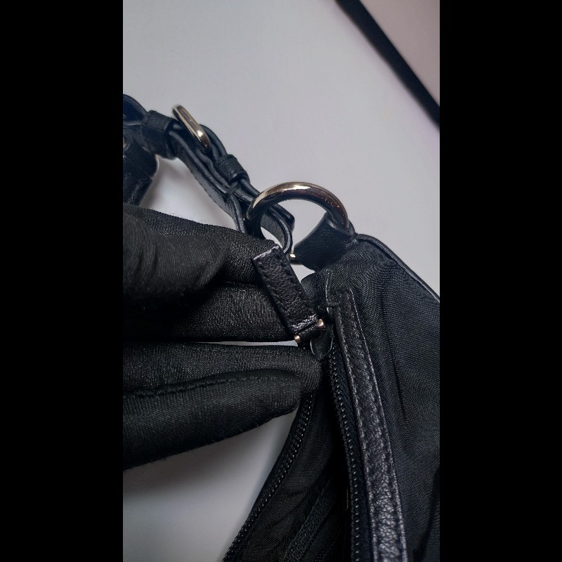 Prada 黑帆布水鑽愛心腋下包-23