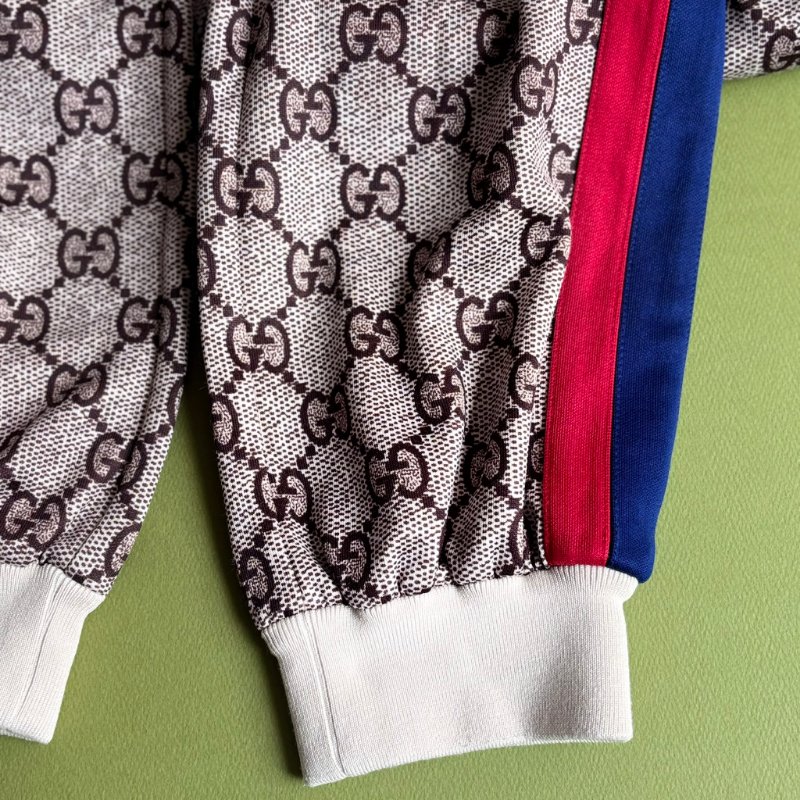 專櫃新款 ::GUCCI:: GG Supreme Print Jogging Pant 烏木色滿版雙G 經典紅藍綠邊 抽繩縮口長褲-7