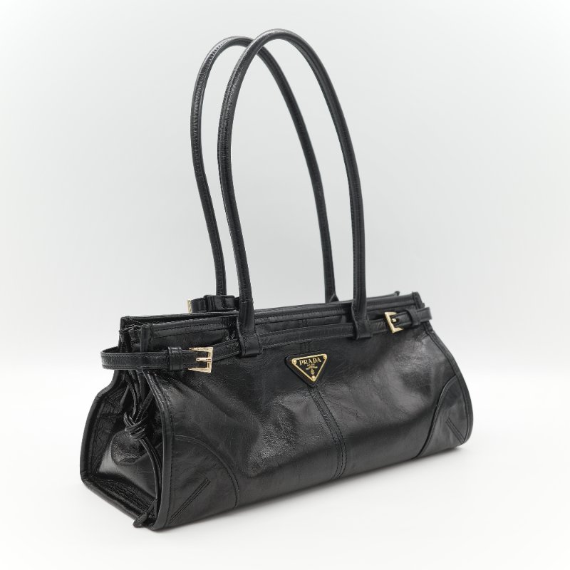 (25 年秋冬新款♥️閒置品)Prada 普拉達 Bonnie 中號 黑色皺褶 漆皮牛皮 托特包|專櫃 16 萬-3