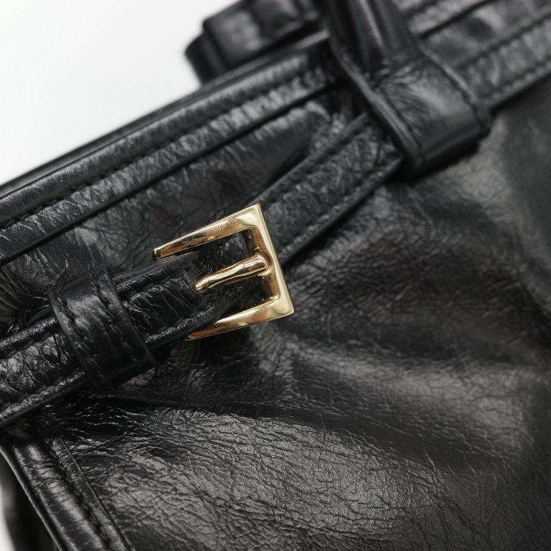 (25 年秋冬新款♥️閒置品)Prada 普拉達 Bonnie 中號 黑色皺褶 漆皮牛皮 托特包|專櫃 16 萬-16