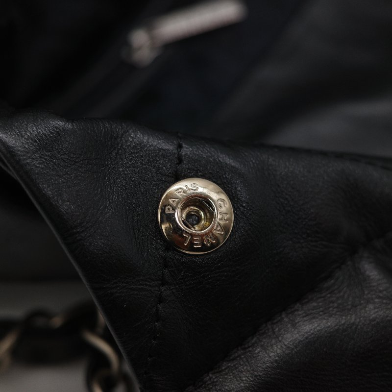 Chanel 香奈兒 22 Bag 小型 黑色亮面小牛皮 銀色金屬 手提包 單肩包-20