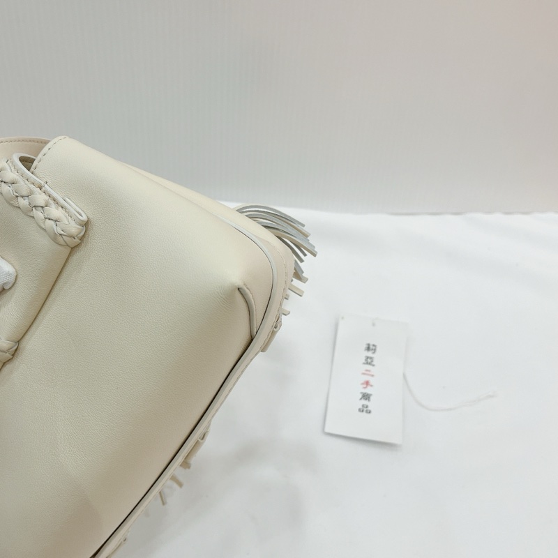 莉亞精品♡Chloe mini soft bag 白金幣 二手-14