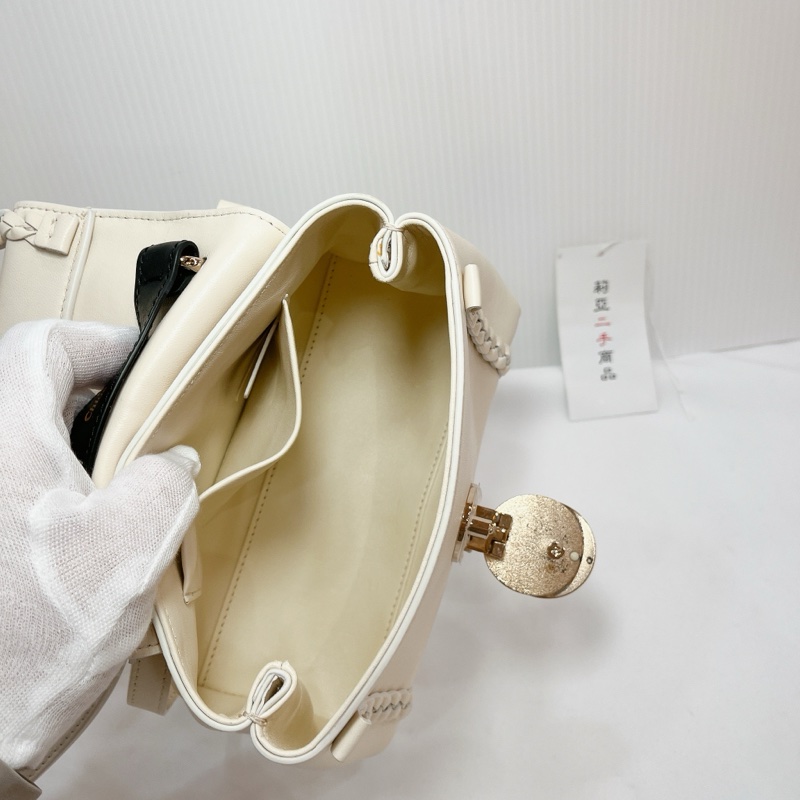 莉亞精品♡Chloe mini soft bag 白金幣 二手-19