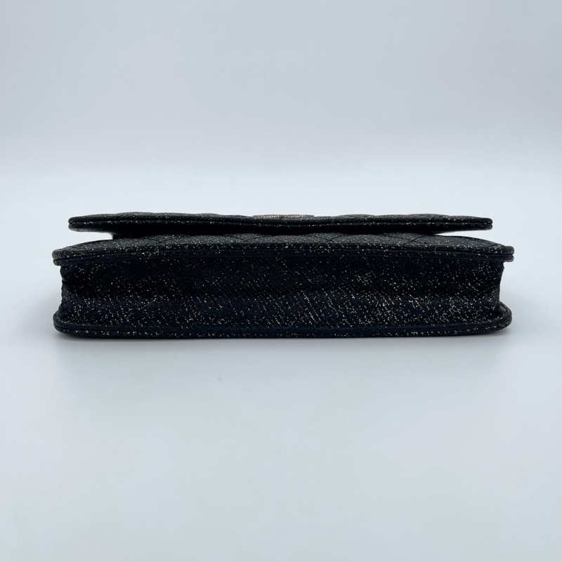 「JL精品代購」香奈兒黑銀閃粉魚子醬牛皮woc鏈條信封包-7