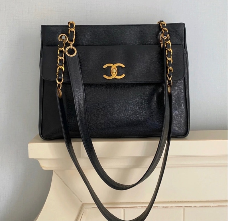 「JL精品代購」香奈兒黑金魚子醬牛皮書包扣奶粉托特包-3