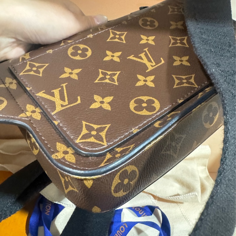 lv 胸口包 手提包 斜背包-15