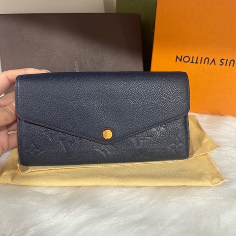 Lv 發財長夾