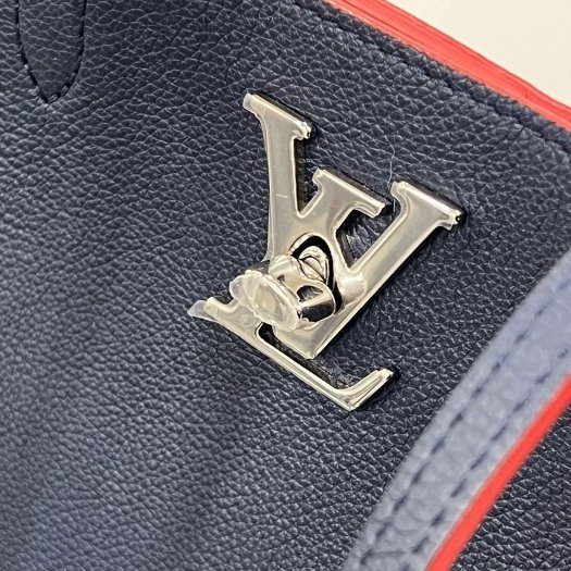 東區正精品㊣LOUIS VUITTON LV LOCKME 深藍色牛皮銀釦紅色內裡肩背包購物袋 RZ6310-2
