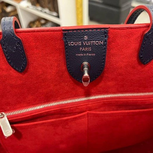 東區正精品㊣LOUIS VUITTON LV LOCKME 深藍色牛皮銀釦紅色內裡肩背包購物袋 RZ6310-3