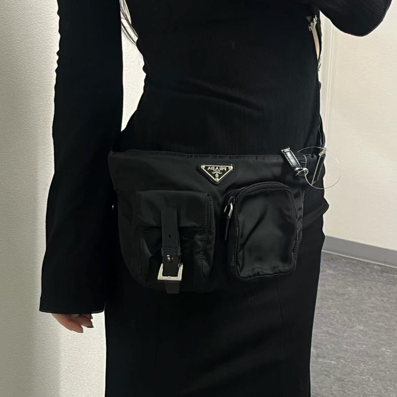 「JL精品代購」Prada黑銀降落傘多功能腰包挎包-1