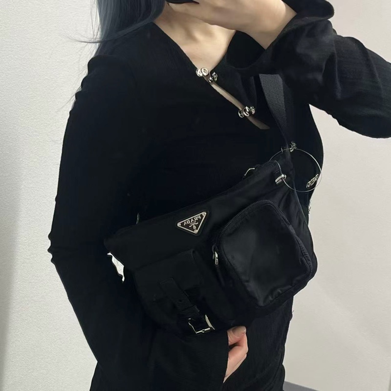 「JL精品代購」Prada黑銀降落傘多功能腰包挎包-2