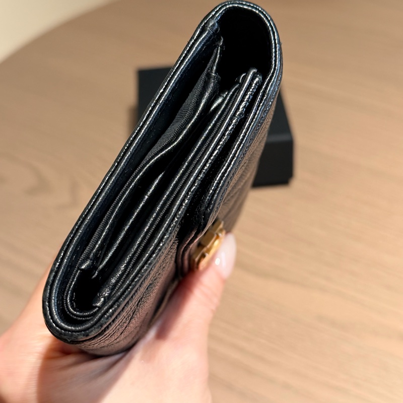 CHANEL | BOY 系列 黑金荔枝皮三折中夾-2