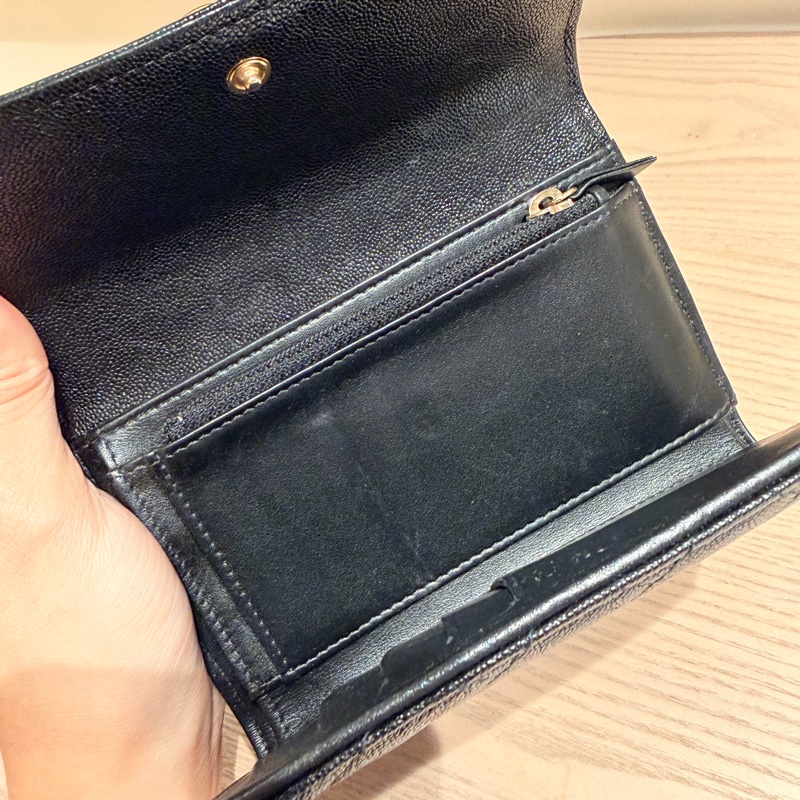 CHANEL | BOY 系列 黑金荔枝皮三折中夾-6