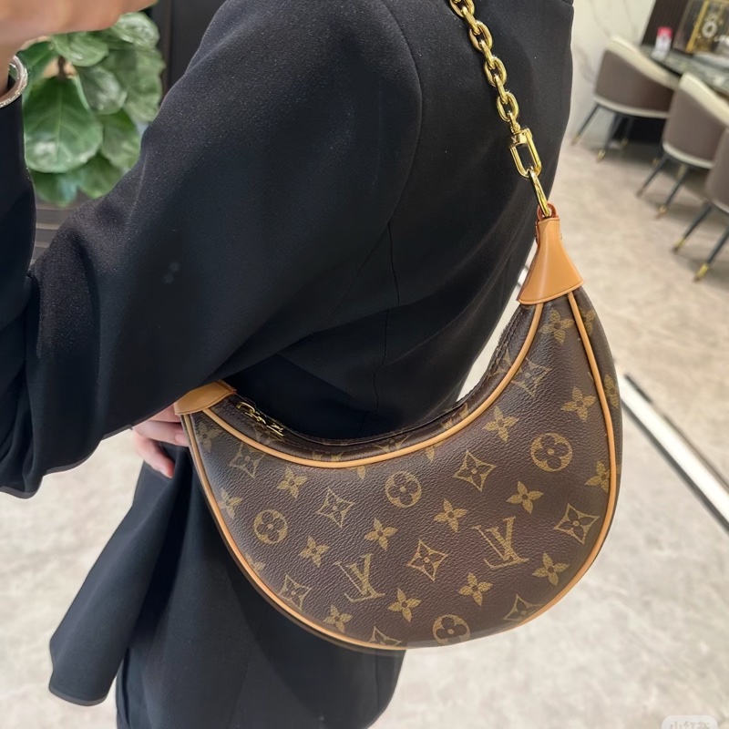 LV Loop月亮包 芯片款😍😍-1