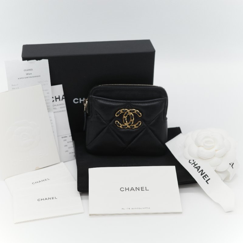 (大全配♥️)Chanel 香奈兒 19 大菱格紋 黑色羊皮 拉鍊 零錢包(卡位+零錢位)-1