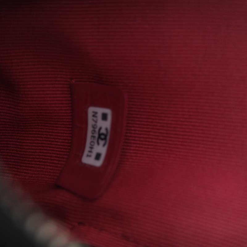 (大全配♥️)Chanel 香奈兒 19 大菱格紋 黑色羊皮 拉鍊 零錢包(卡位+零錢位)-14