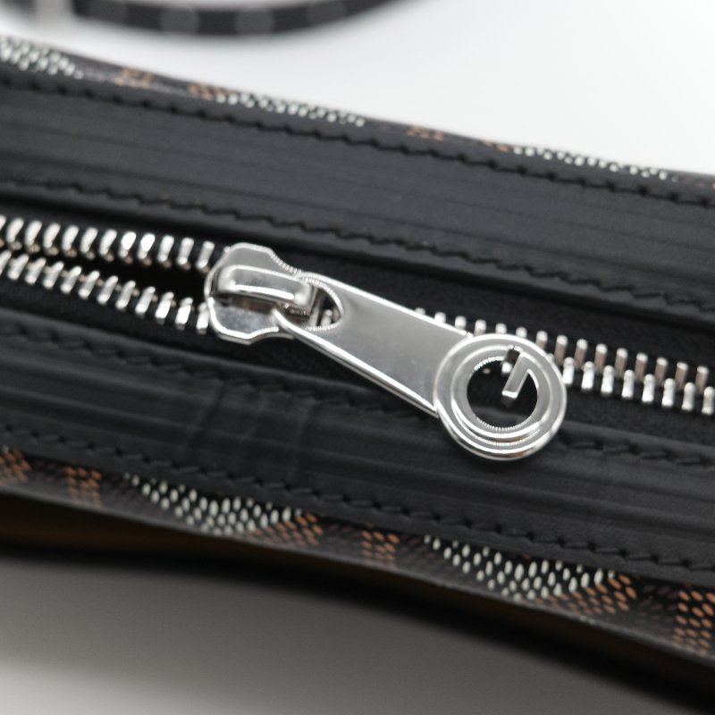 Goyard 戈雅 Cap Vert PM 經典黑色 帆布 小牛皮 小號拉鍊相機包-10