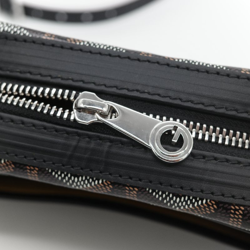Goyard 戈雅 Cap Vert PM 經典黑色 帆布 小牛皮 小號拉鍊相機包-11