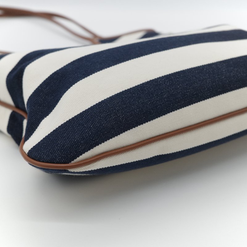 Miu Miu 繆繆 Ivy 藍白雙色 帆布 牛皮 大容量 單肩包 托特包-8