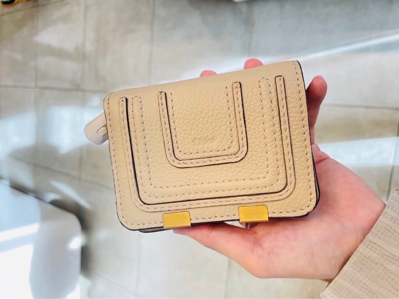 Chloé經典Marcie 小牛皮雙摺短夾-4