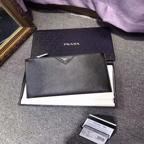 Prada 手包