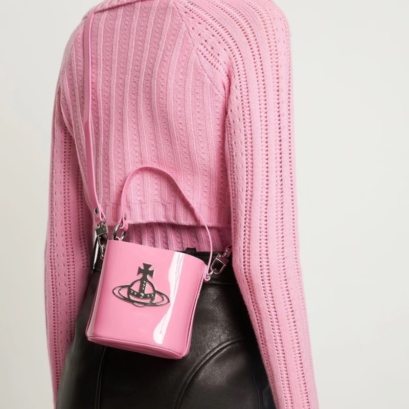 【甜酷風鼻組🖤🩷人生第一顆名牌包✨超便宜】Vivienne Westwood-1