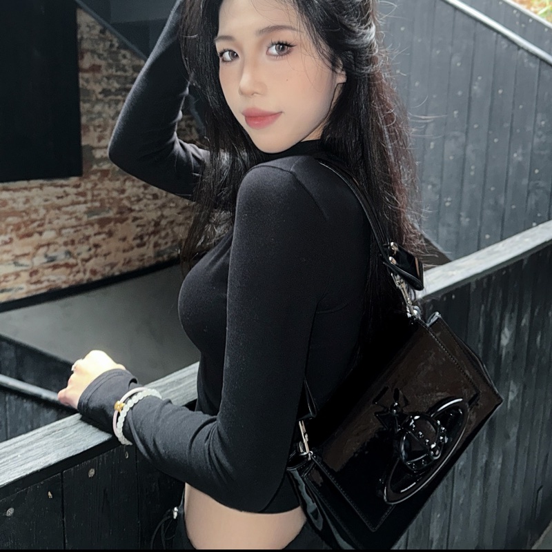 【Nana女孩看過來🖤朋克主義🤘🏻全網稀有】Vivienne Westwood 西太后 HAZEL 手提|斜揹|單肩包 中號 黑色-1