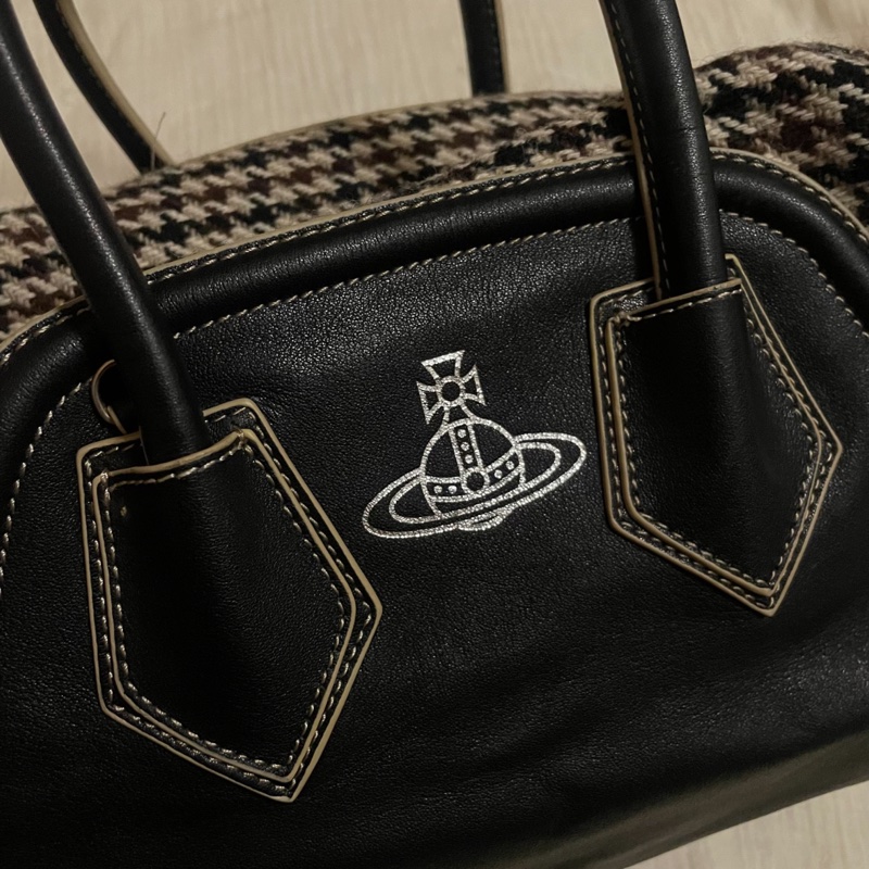 【搖滾起來🤟🏻人生中第一個輕奢包包❤️】Vivienne Westwood毛呢Shirley Medium Yasmine 手提包-2