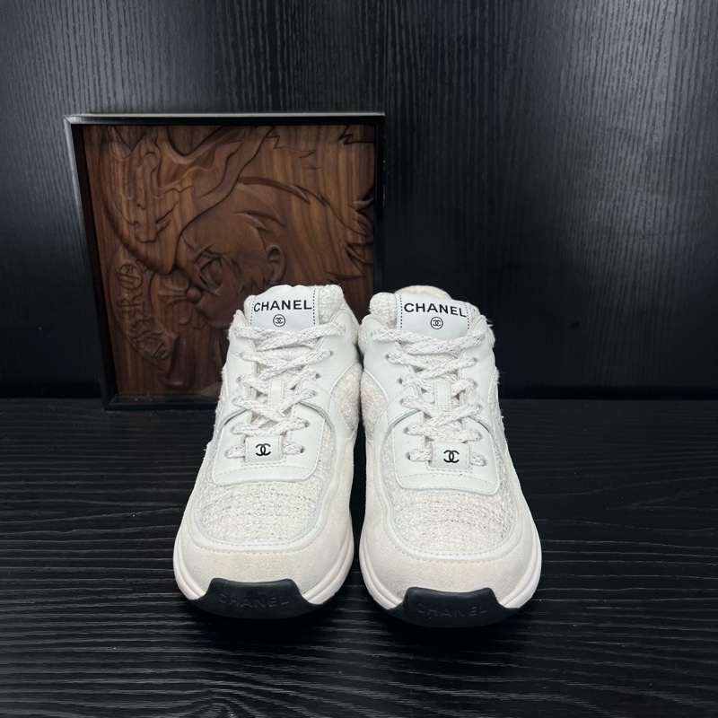 Chanel香奈兒 白麂皮運動鞋 36.5 碼-1