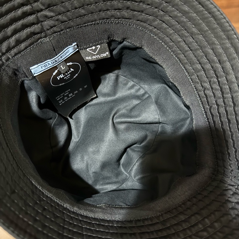 ✨近全新 prada 黑色漁夫帽L 黑色 漁夫帽 經典 Prada Milano-3