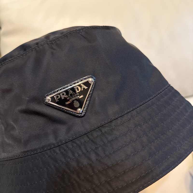 ✨近全新 prada 黑色漁夫帽L 黑色 漁夫帽 經典 Prada Milano-4