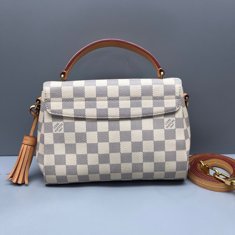 LV 路易威登 白棋盤格Croisette流蘇郵差包 尺寸23*16 SV-1