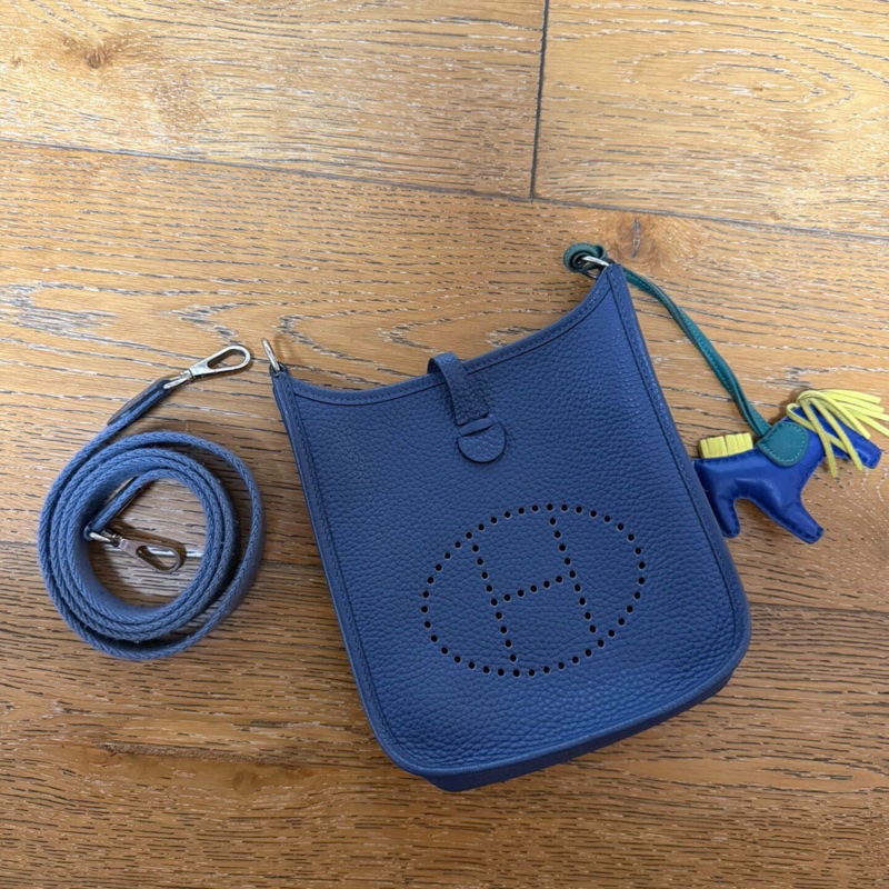 【高貴藍色💙養馬人入門之選✨全網最低價】Hermes Evelyne 16 伊芙琳小號 單肩包|斜背包-2