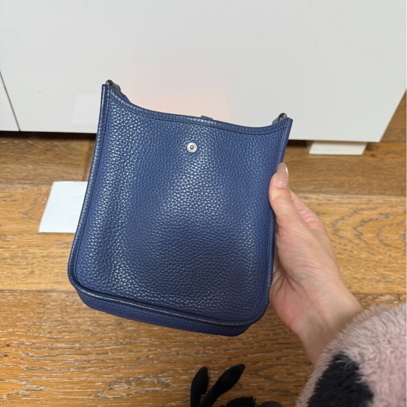 【高貴藍色💙養馬人入門之選✨全網最低價】Hermes Evelyne 16 伊芙琳小號 單肩包|斜背包-3