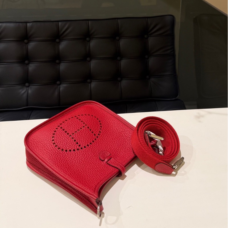【95新✨經典款式✨全網最低價】Hermes愛馬仕 mini Evelyne 16 亮紅色銀扣-7