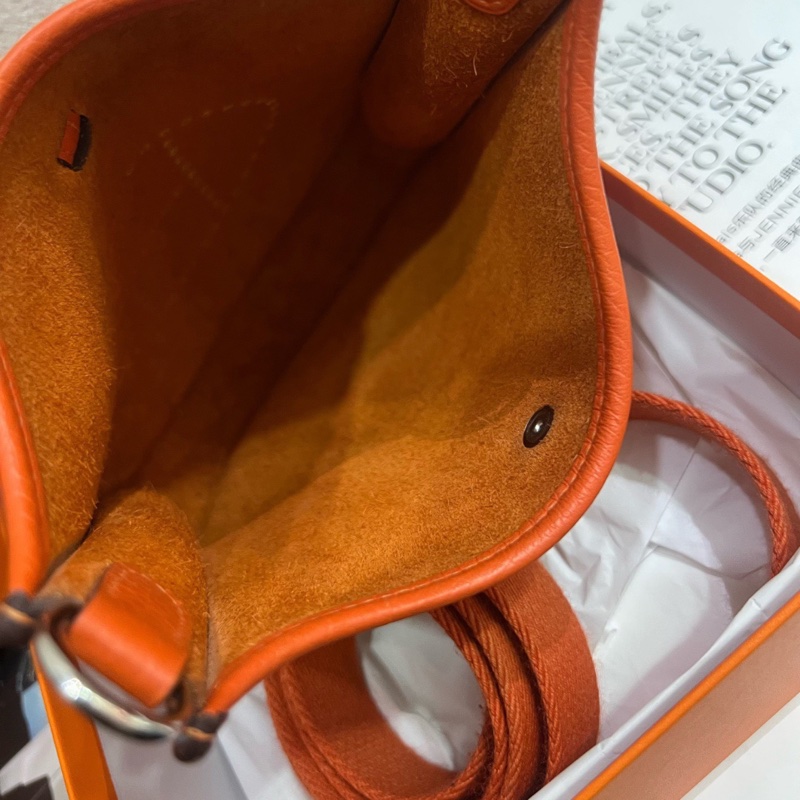 【幾乎全新❗️愛馬仕橙🧡全網最低價】HERMES愛馬仕 Evelyne Mini 伊芙琳 16 愛馬仕橙-5