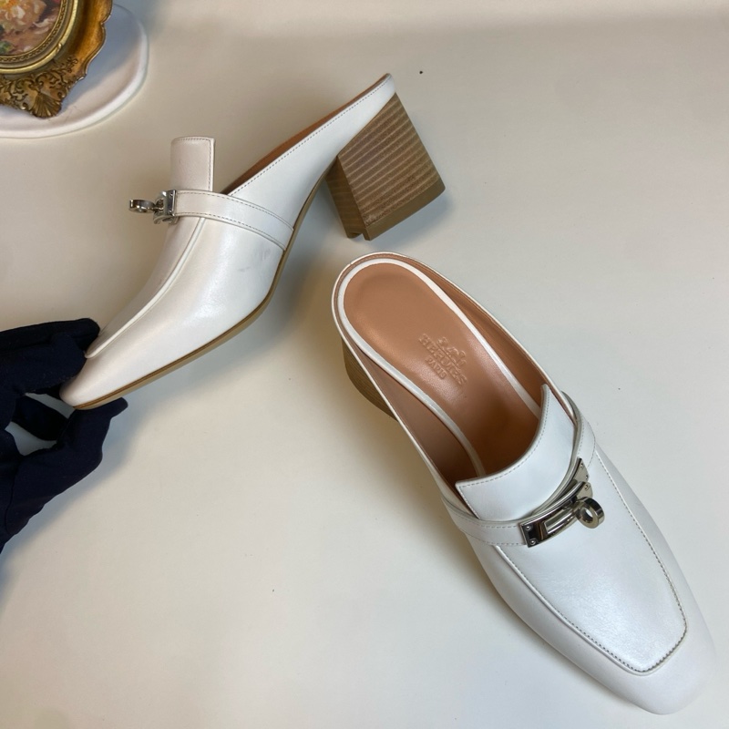 HERMES愛馬仕 Blossom系列 白色包頭粗跟包頭拖鞋。女鞋36碼,鞋跟高6.5cm。-2