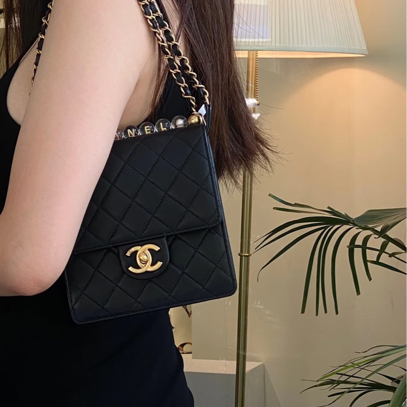 香奈兒CHANEL黑金小牛皮Matelasse Pearl Chain Bag珍珠鏈條翻蓋包肩斜背包AS0584-4