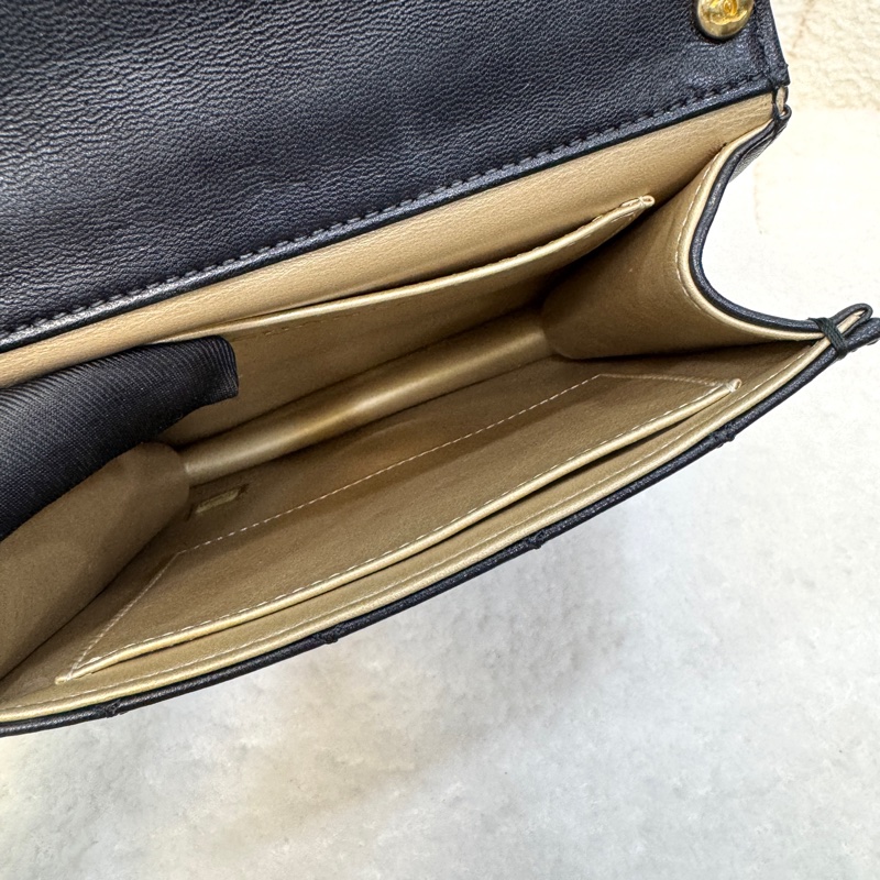 香奈兒CHANEL黑金小牛皮Matelasse Pearl Chain Bag珍珠鏈條翻蓋包肩斜背包AS0584-14