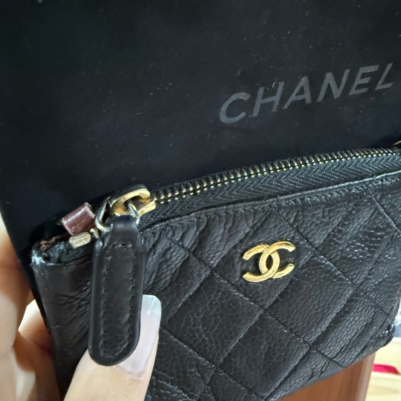chanel 香奈兒 零錢包 黑色 一字零錢包 小廢包 黑金 附防塵袋 副廠鏈子 出清-2