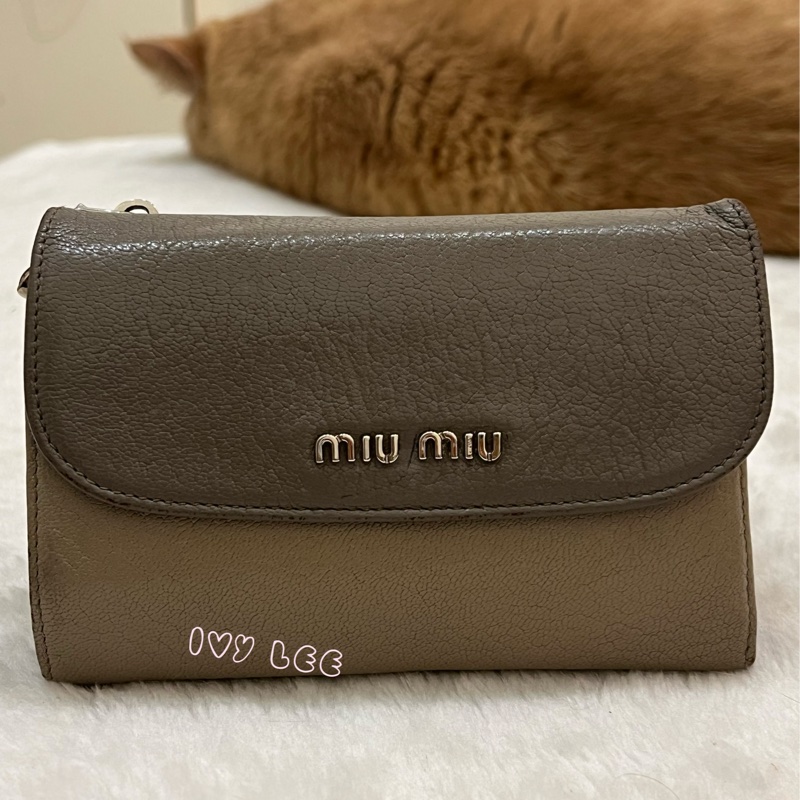 MIU MIU 雙拼色 灰棕 三折中夾 短夾 正品 二手精品-0