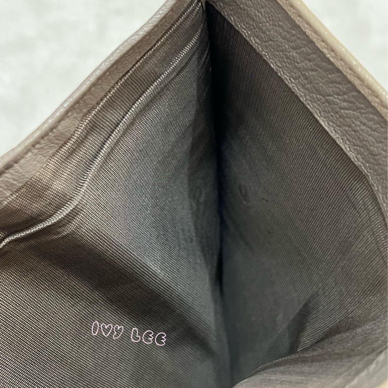 MIU MIU 雙拼色 灰棕 三折中夾 短夾 正品 二手精品-5