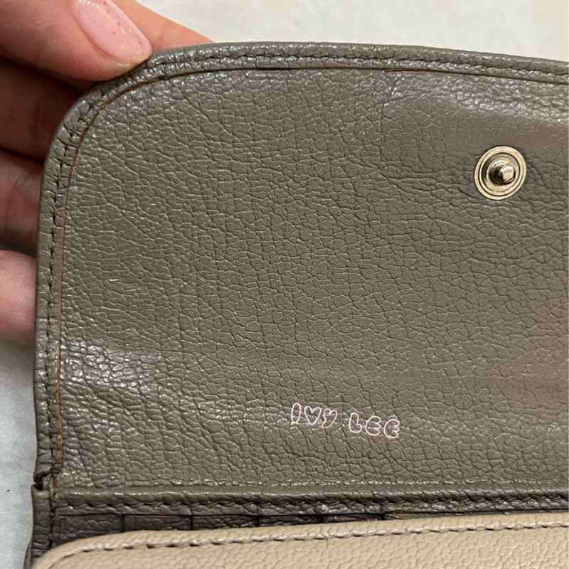 MIU MIU 雙拼色 灰棕 三折中夾 短夾 正品 二手精品-31