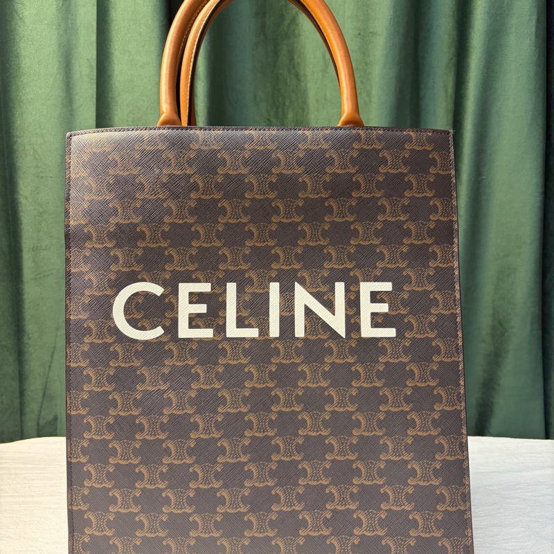 賽琳/Celine CABAS 小號標誌印花竪款手袋 琴譜包尺寸:28.5x33x8釐米-0