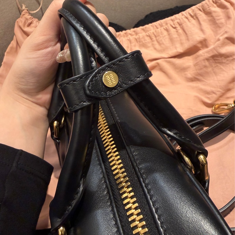 Miumiu Arcadie保齡球包 小號-5