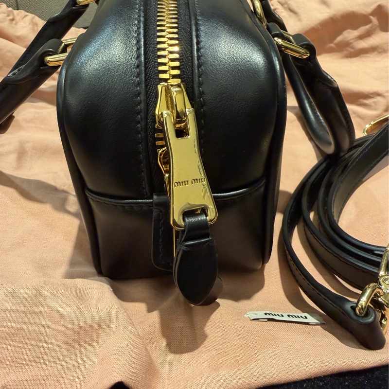 Miumiu Arcadie保齡球包 小號-6