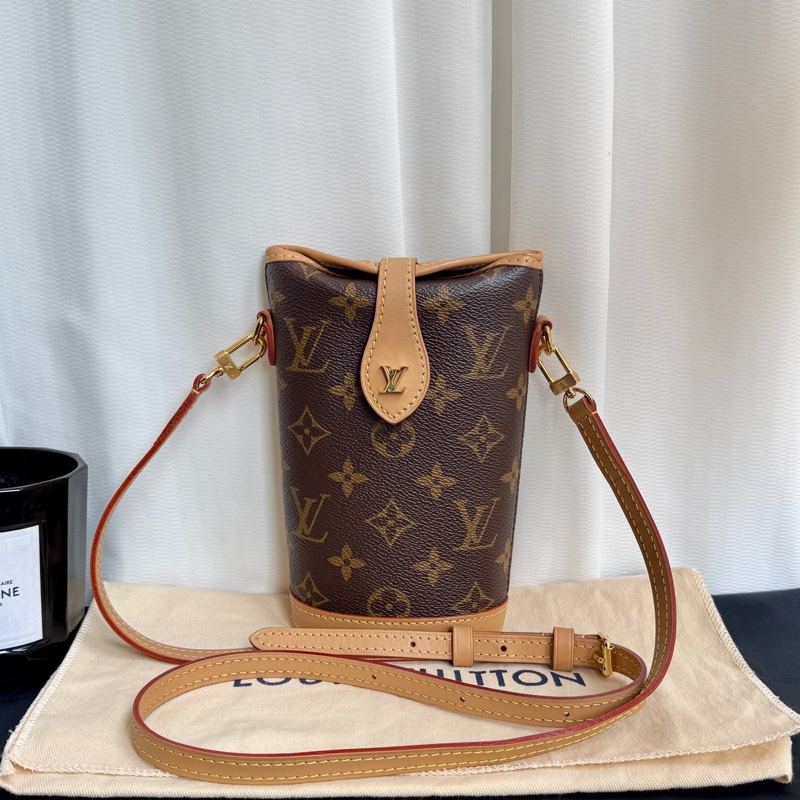 路易威登LV老花迷你薯條包手機包單肩斜挎包14.5 x 18 x 6.5-1