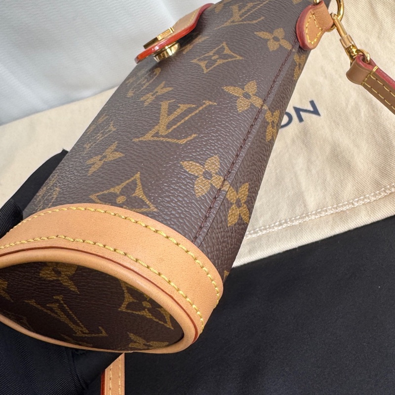 路易威登LV老花迷你薯條包手機包單肩斜挎包14.5 x 18 x 6.5-6