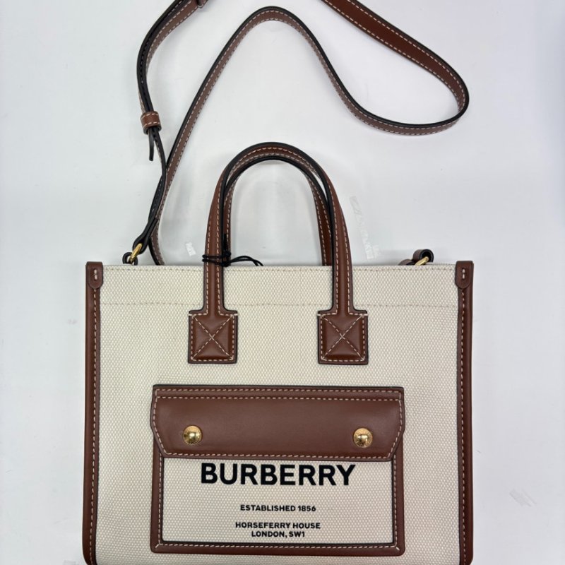 ⏰限時特賣價🌺Burberry 80441431 Freya 迷你雙色帆布拚皮芙蕾雅包 付長肩帶 棕色-12